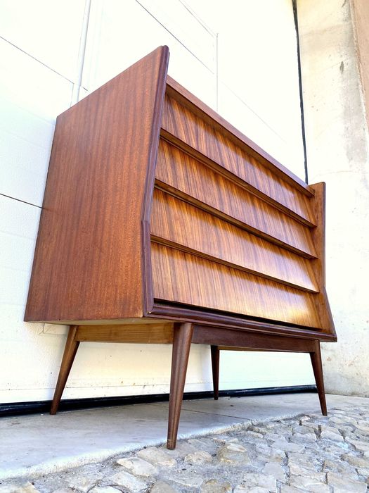 Cómoda olaio vintage 101comp x 51prof x 93alt.