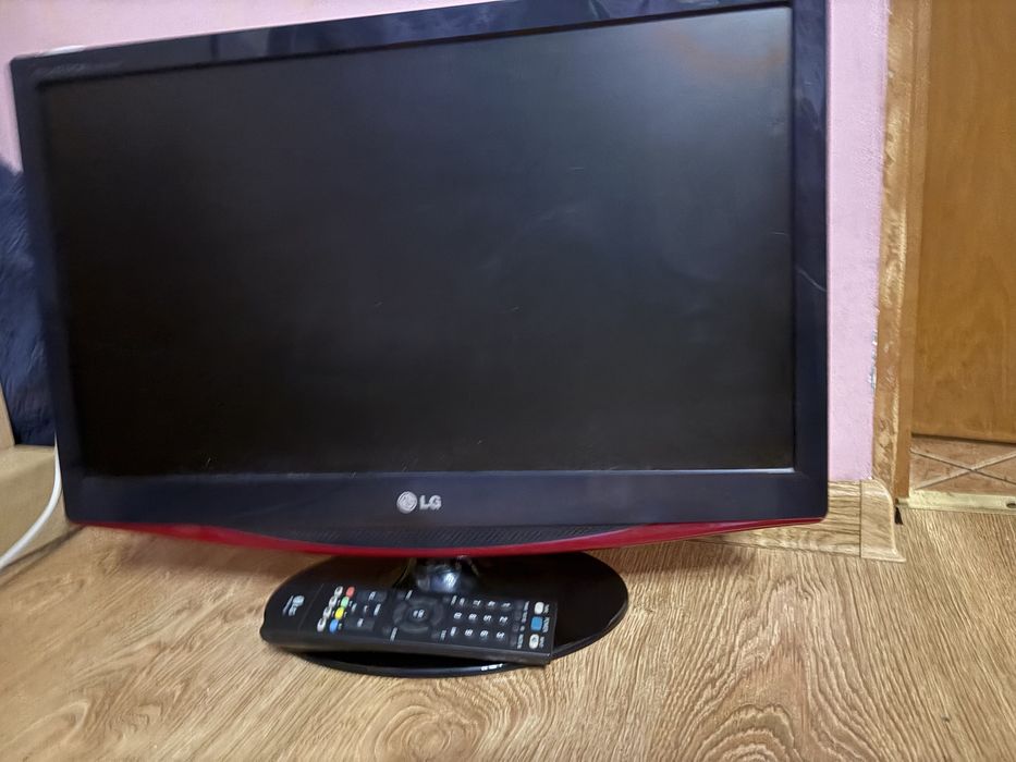 Monitor / Telewizor LG Flatron M227WDP-PC