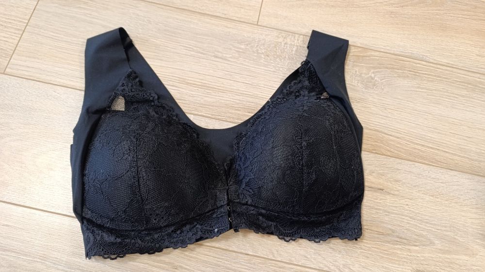 Спортивний бюстгальтер м'який 80D чорний