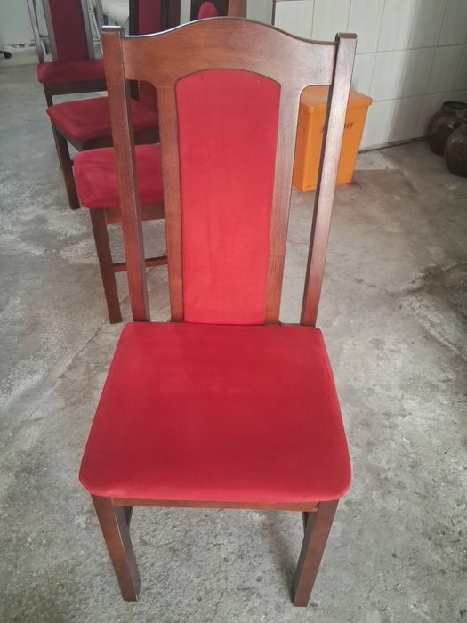 Masywne krzesla stan dobry