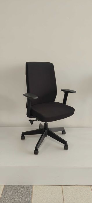 Fotel biurowy, ergonomiczny, regulowany, krzesło do biura, biurka WORK | WYPRZEDAŻ EKSPOZYCJI