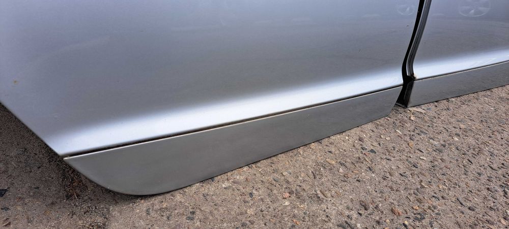 Drzwi tylne lewe prawe Audi A6 C6 LY7W poszycie