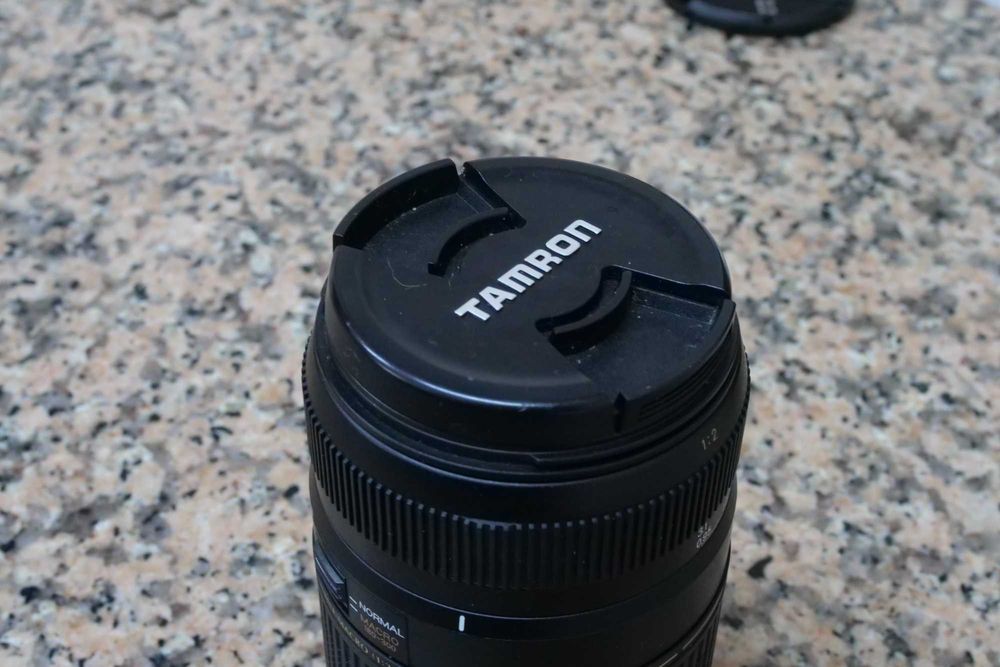Tamron 70-300mm f/4-5.6 Di LD Macro 1:2 (A17E) p/ Canon EF