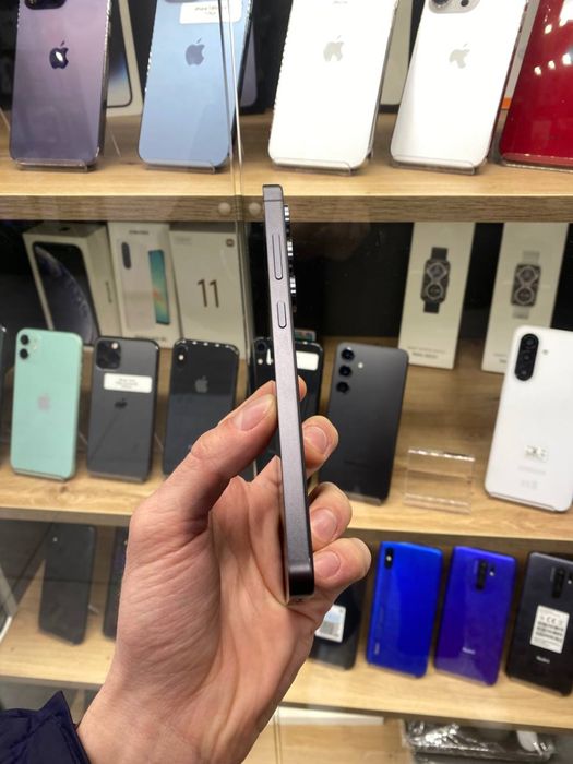 Samsung s24 FE 8/256gb идеал с коробкой