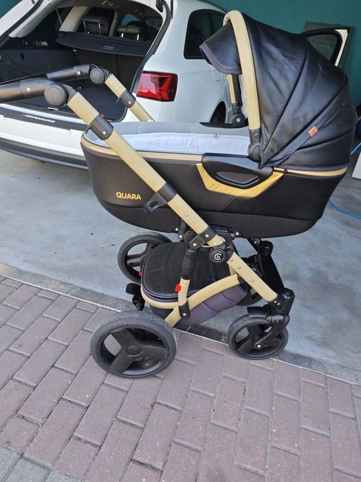 Wózek 2 w 1 Coto Baby Quara w wersji kolorystycznej Black Gold.