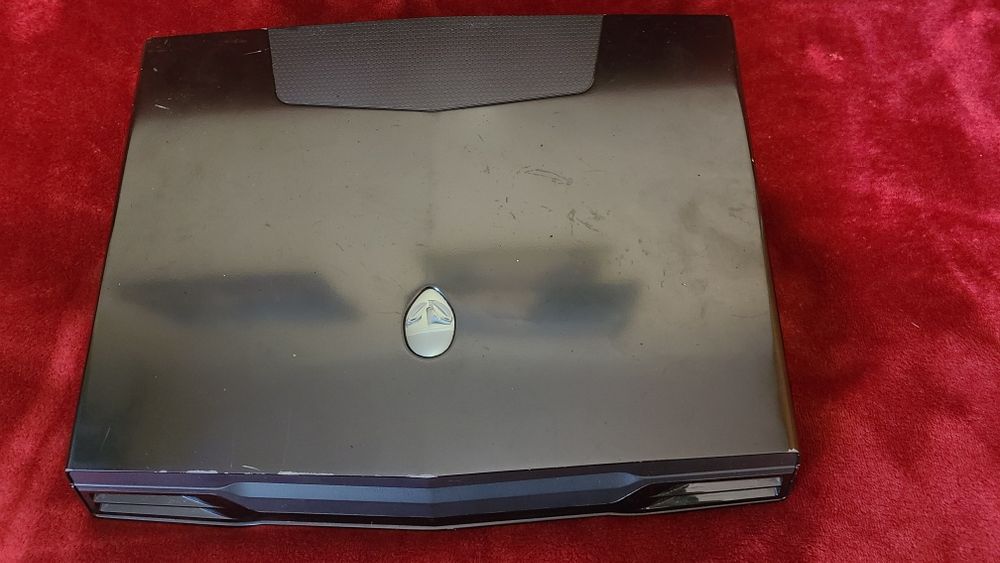 Ігровий ноутбук Dell Alienware M15X 8/500 Gb