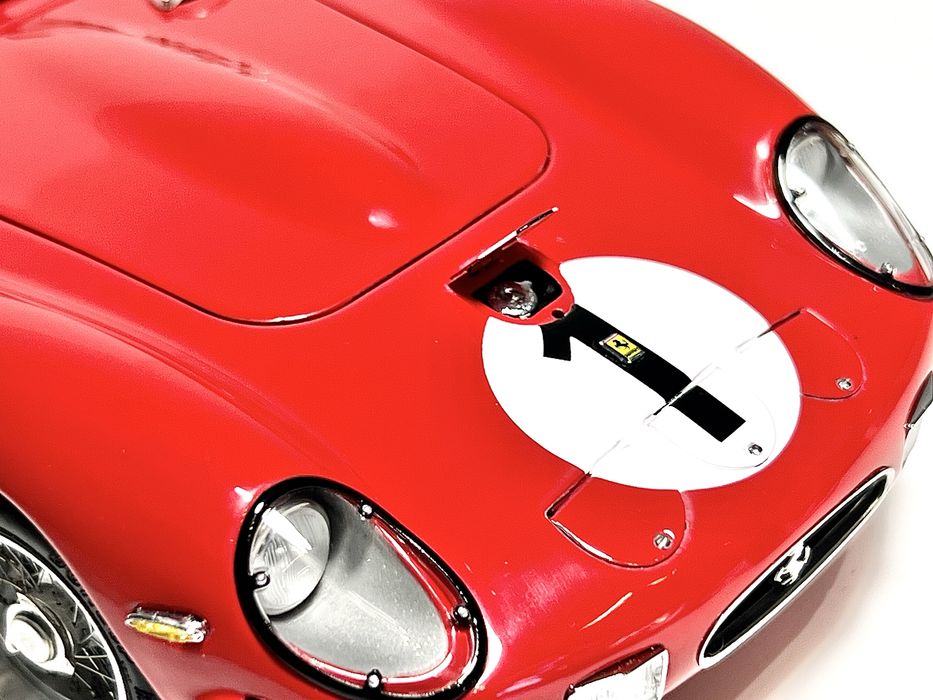 Ferrari 250 GTO #1 CMC 1/18