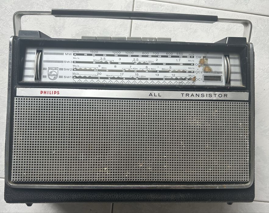 Radio antigo Philips All Transitor
