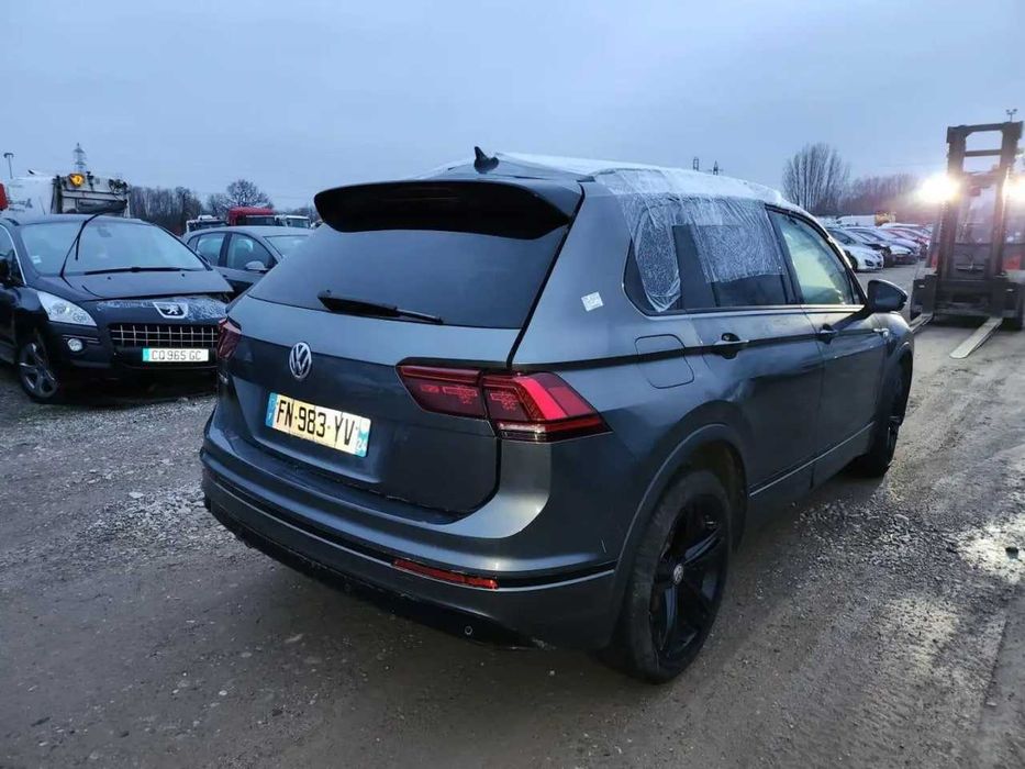 Разборка VW Tiguan капот б/у автозапчастини