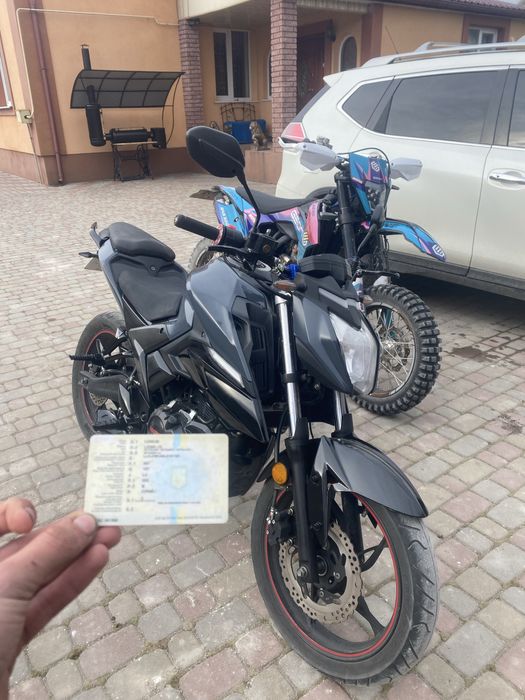 Мотоцикл Loncin cr4