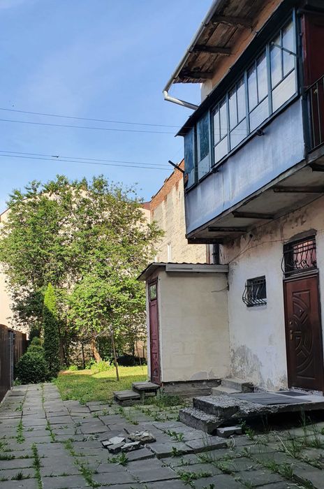 Продаж 2 кім. квартири в ближньому центрі вул. Ярослава Мудрого (цирк)