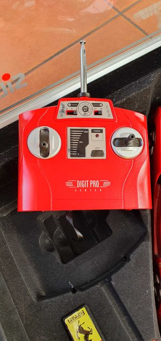 Miniatura Ferrari Enzo 1/16 Telecomandado