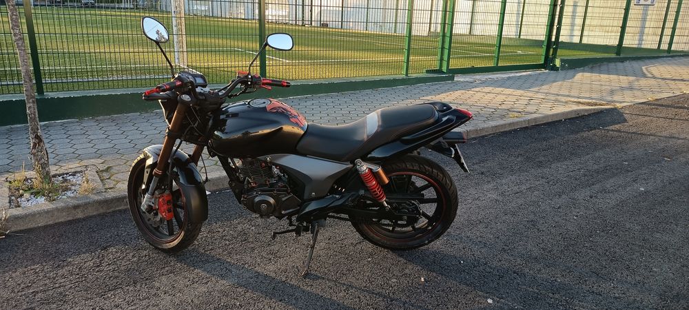 Keeway RKV 125 Poucos kms