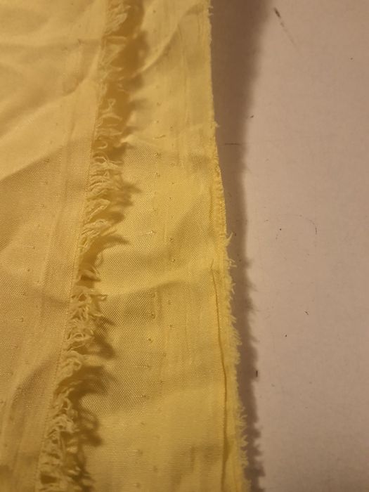 Podszewka żółta szer.150 cm.