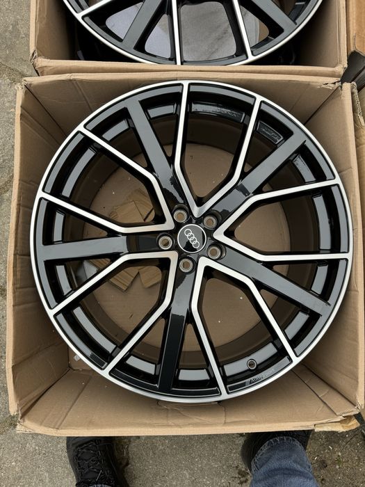 Felgi 22 cale Audi Sport Q7 Q8 SQ7 SQ8 ładny komplet FV