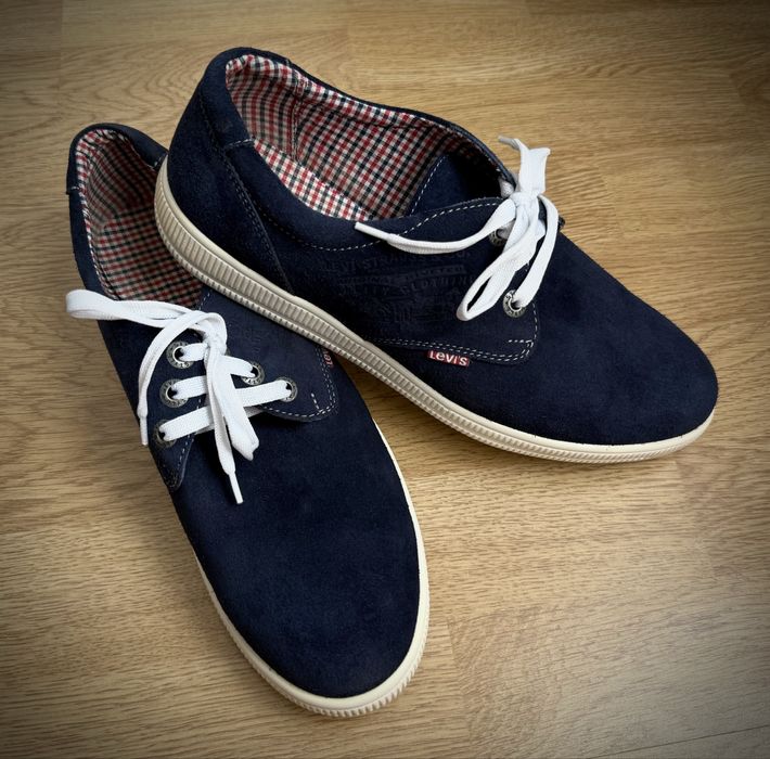 Чоловічі замшеві кеди Levi's, 40 розмір