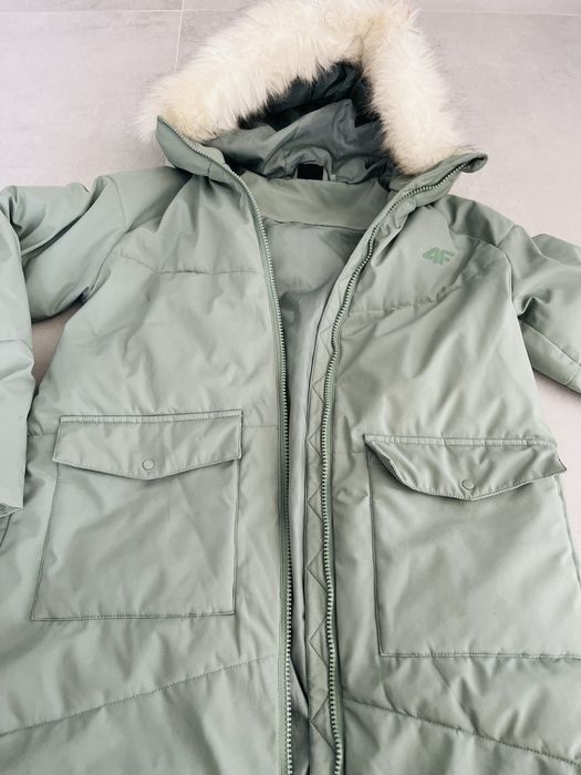 Płaszcz puchowy 152 (wypełnienie syntetyczne) 4F z  dziewczęcy