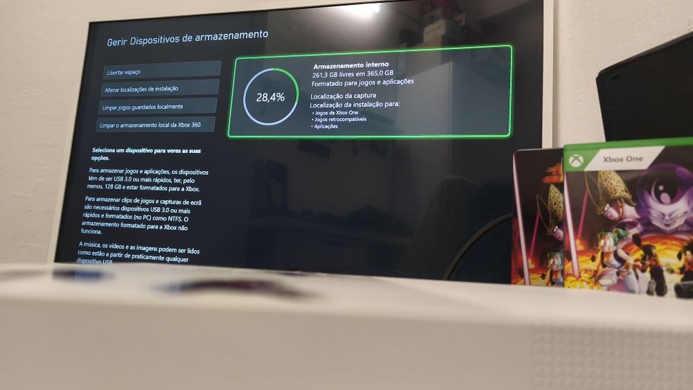 Xbox One S 500Gb SSD com drive blu-ray