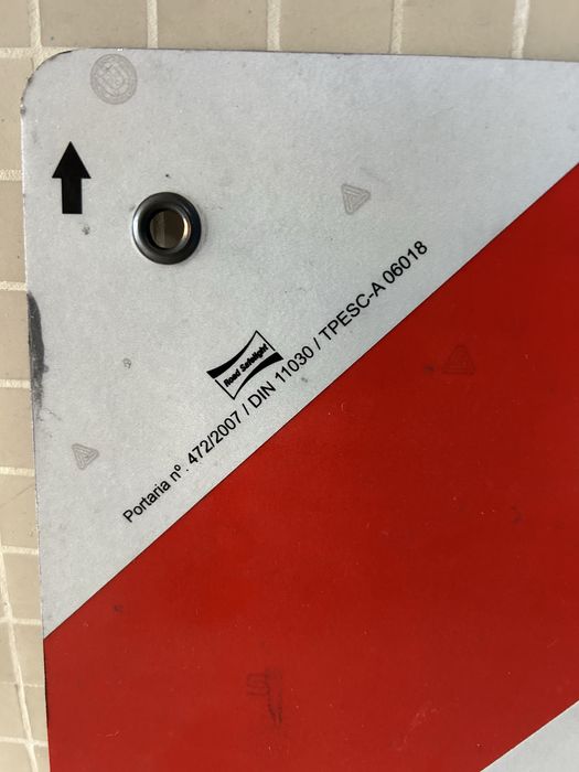 Placa V20 para reboque de bicicletas