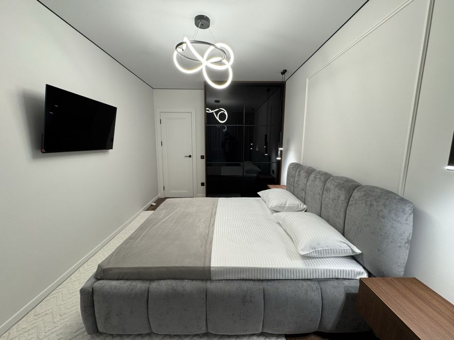 Продаж 2-х кімнатної сучасної квартири