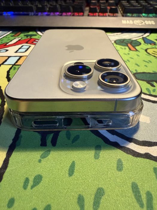 Iphone 15 pro 128gb Esim