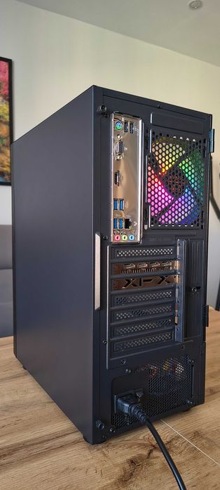 Komputer Gamingowy: RX 5700 XT 8GB/AMD RYZEN /SSD M.2/AM4/WIN11 PRO