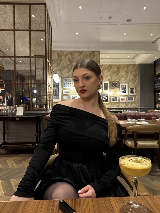 Вечірня сукня від бреду CHER17