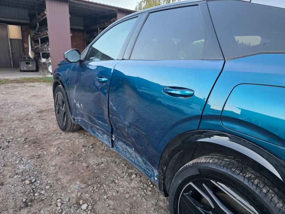 Peugeot 3008 GT Elektryczny z Bateria Najnowszy Model
