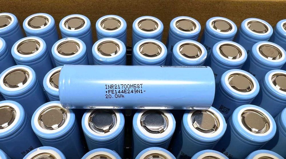 Новий акумулятор LG M58T 21700 - 5800mAh Blue 2025 р