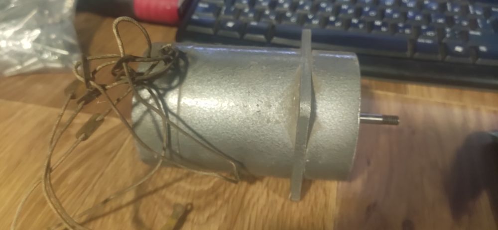 Электродвигатель УАД 72Ф