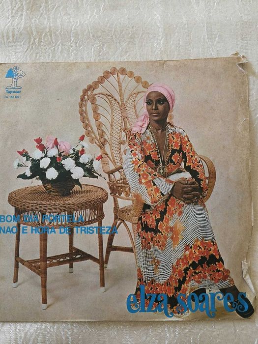 Discos de vinil e cassetes