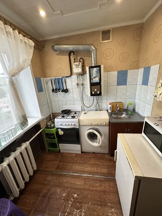 Квартира подобово!зайнята до березня