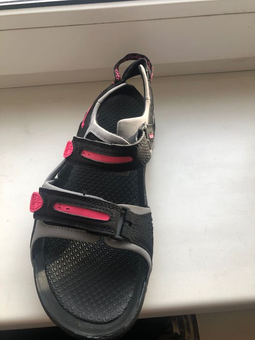 Кросівки жіночі спорт