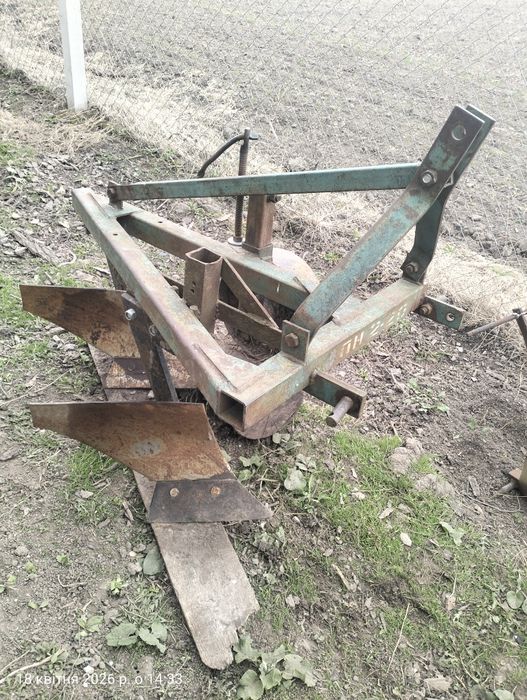 Продам плуг ПН 2/20, з картопляною сажалкою