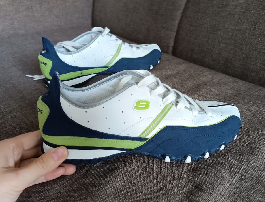 Кросівки шкіряні