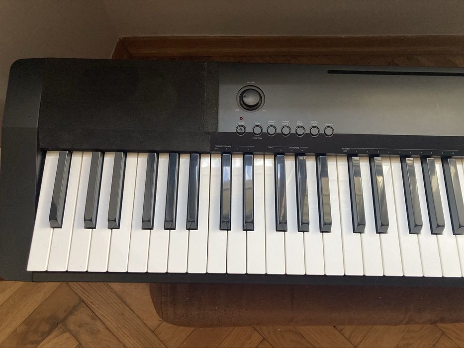 CASIO CDP-120 - pianino cyfrowe z akcesoriami