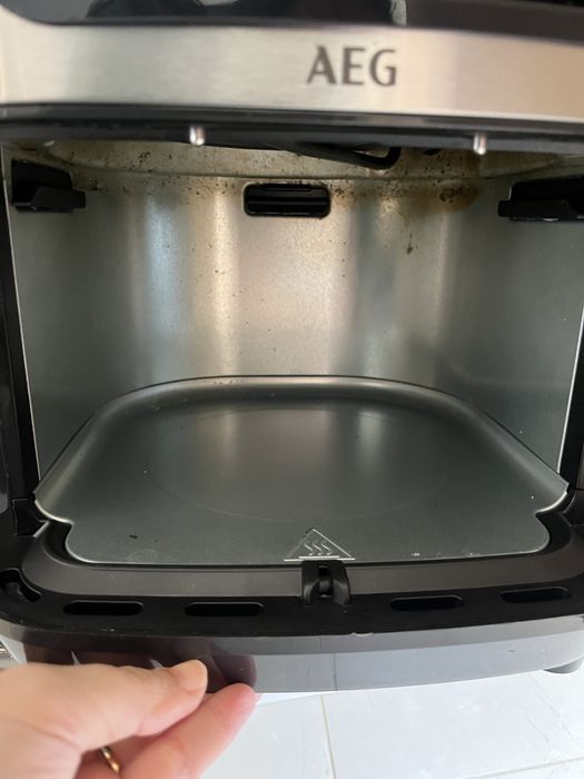 Air fryer AEG Gourmet 6 com garantia
