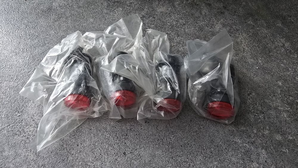 Przycisk z lampką 24VDC XB7-NW3-B1 NOWE