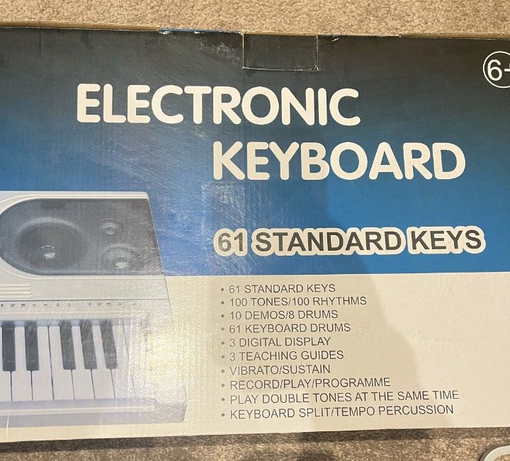 waldman stk-61, piano novo
