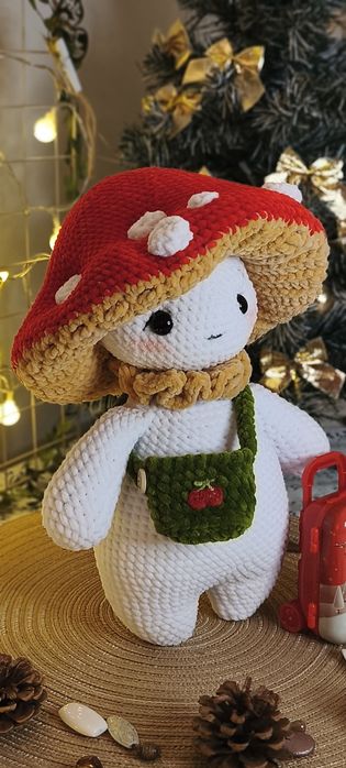 Muchomorek, miś, grzyb maskotka szydełkowa