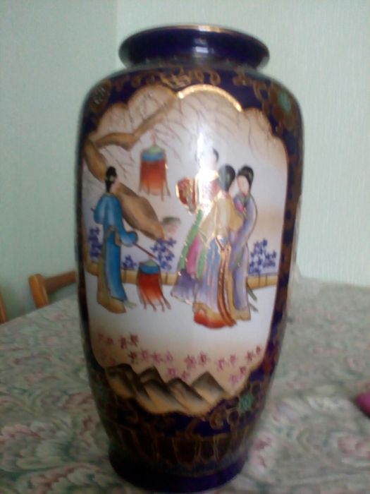 Продам вазы китайские новые ручная работа