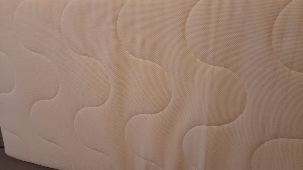 Colchão novo para cama de bebé