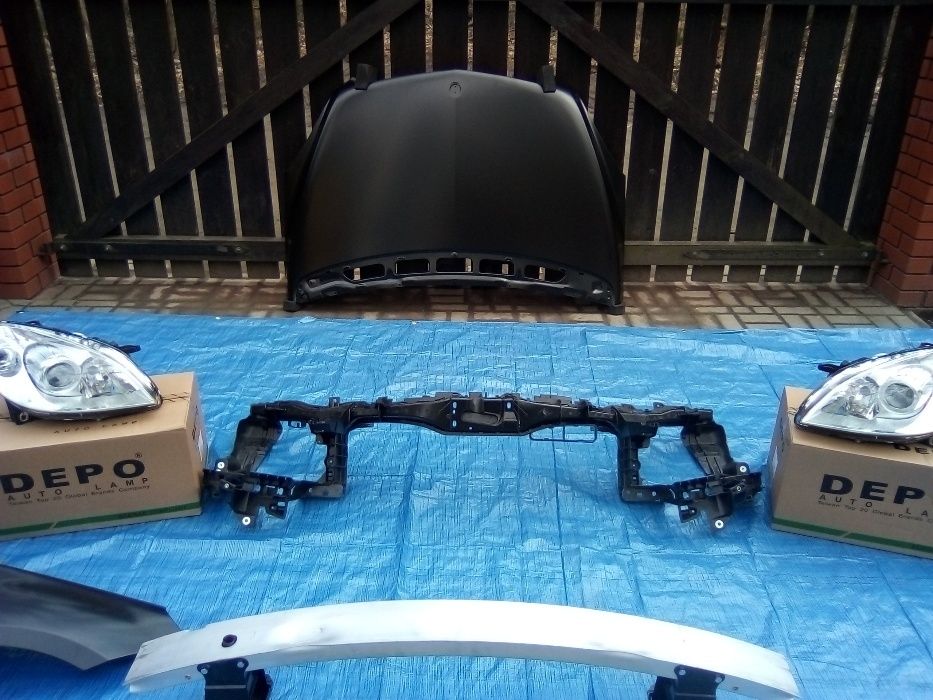 MERCEDES B KLASA W245 lampa przednia prawa nowa DEPO