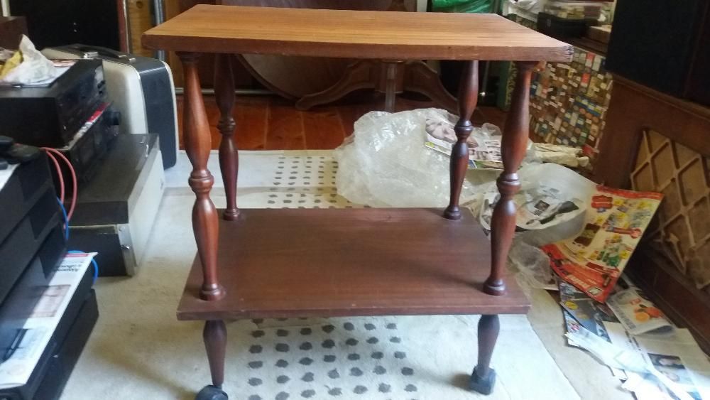 Mesa de apoio com rodas64286845633026121