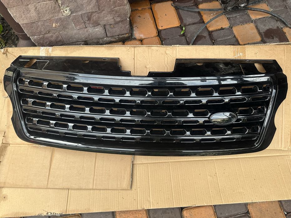 Решітка радіатора Range Rover L405
