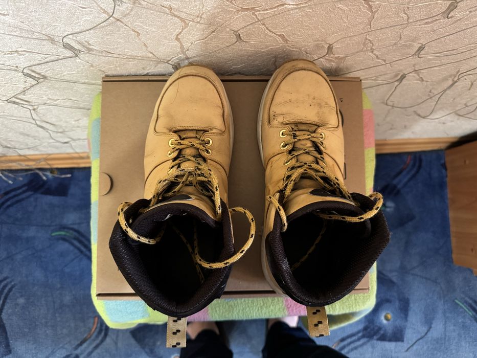 Продам чоботи Nike ACG Manoa