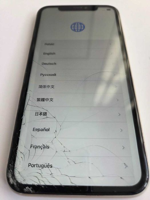 iPhone 11 biały 64GB bateria 85% - lekko uszkodzony ekran