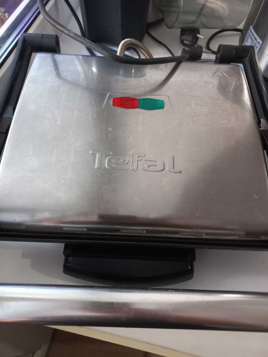 Электрогриль Tefal GC241D Panini Grill