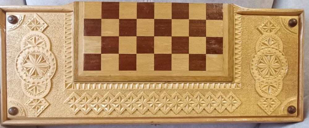 Шахи та нарди ручної роботи