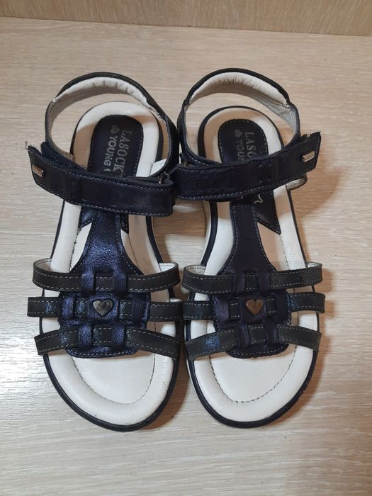 Сандалі босоножки  Lasocki Young 31 для дівчинки)